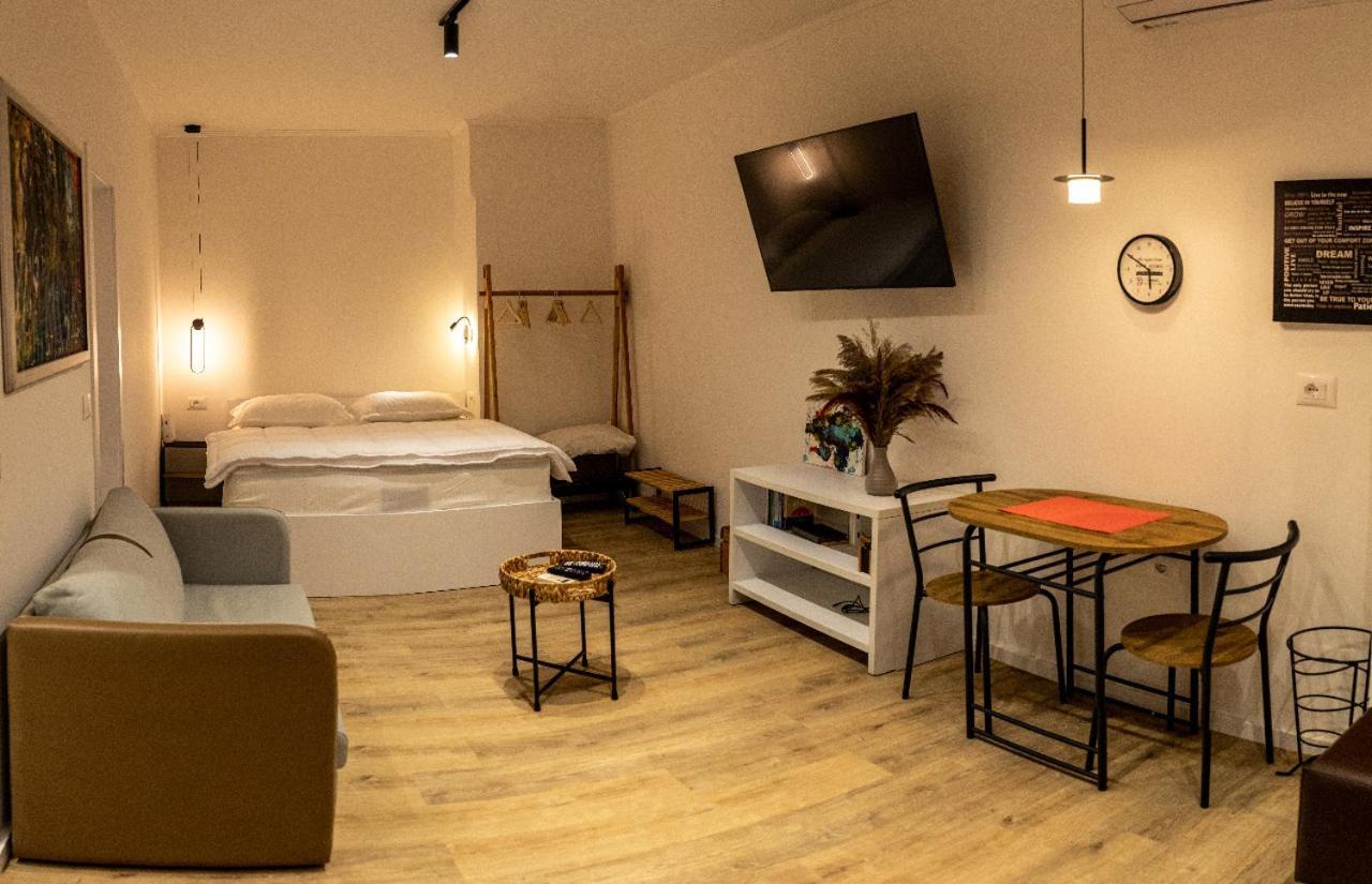 Blloku Studio Apartament Тирана Екстериор снимка