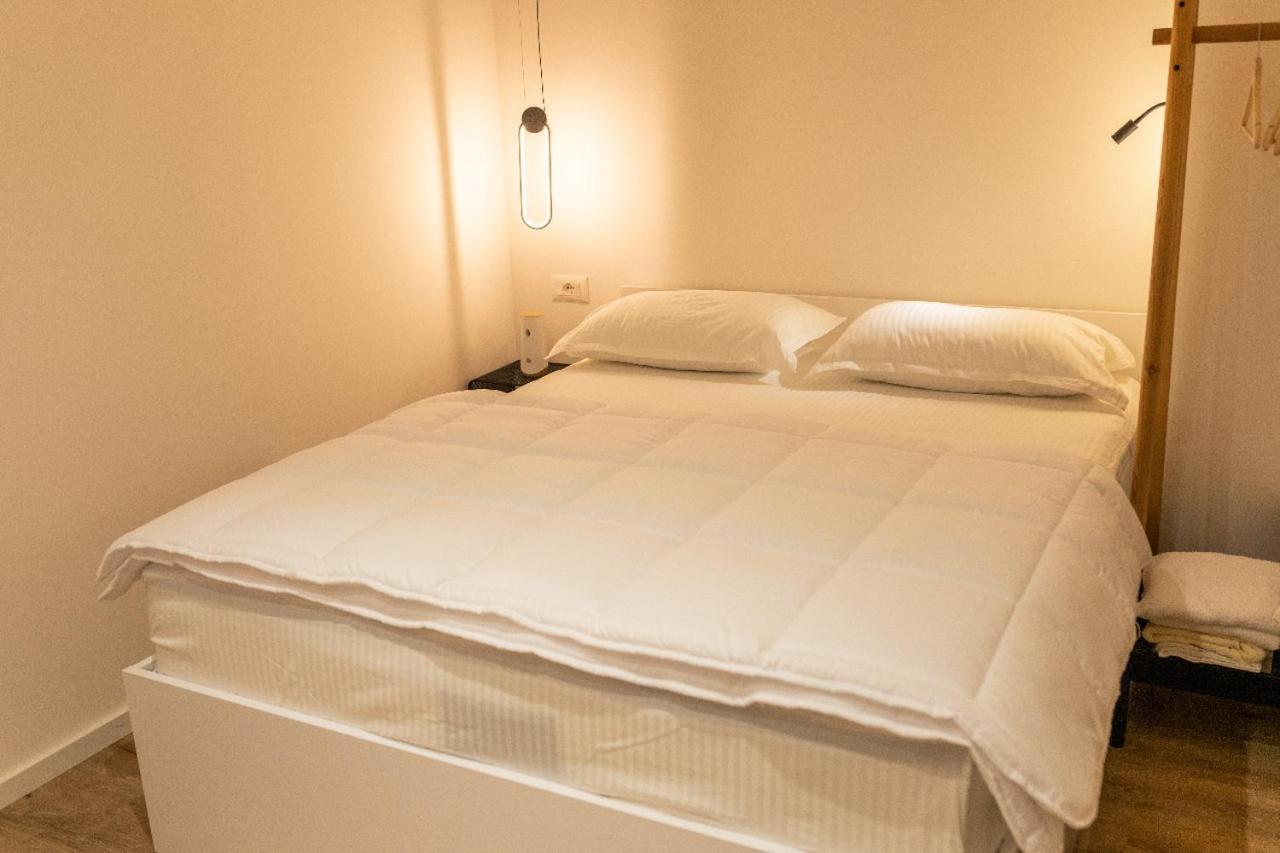 Blloku Studio Apartament Тирана Екстериор снимка